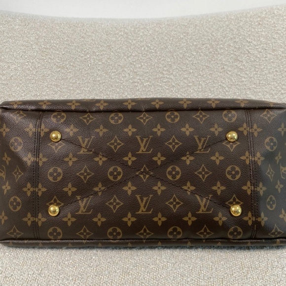Authentic Louis Vuitton Artsy MM bag Monogram - Picture 7 of 16